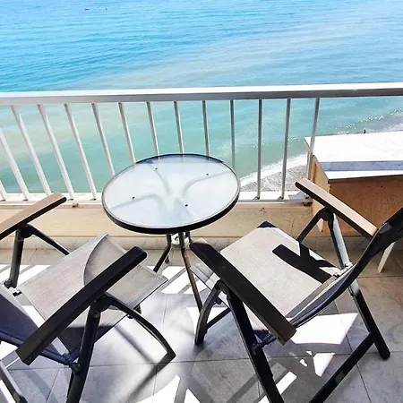 Diana 808 South-facing Beachfront With Amazing Sea Views Apartmán