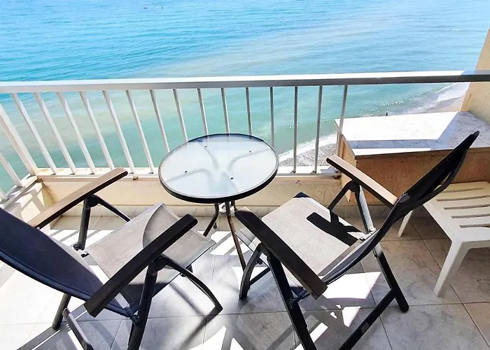 Diana 808 South-facing Beachfront With Amazing Sea Views アパート